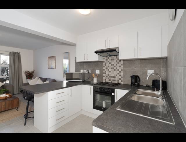 2 BEDROOM DUPLEX FOR SALE IN STRATFORD GREEN